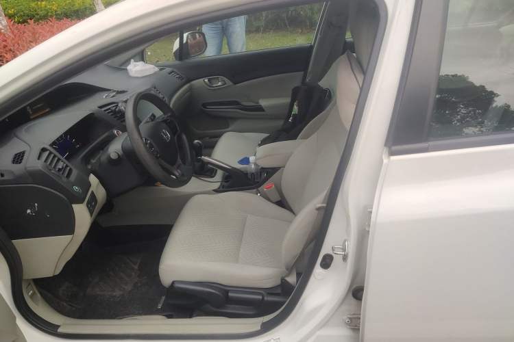 Used Honda Civic 2014 1.8L manual Comfort version Left Front Seat