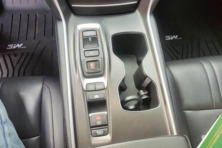 Used Honda Accord 2018 Rui Hybrid 2.0L Rui Zun Edition China V
