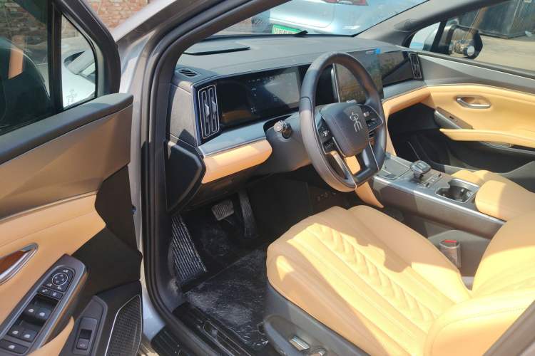 Used BYD Song L DM-i 2024 112 km Beyond Edition Driver Seat