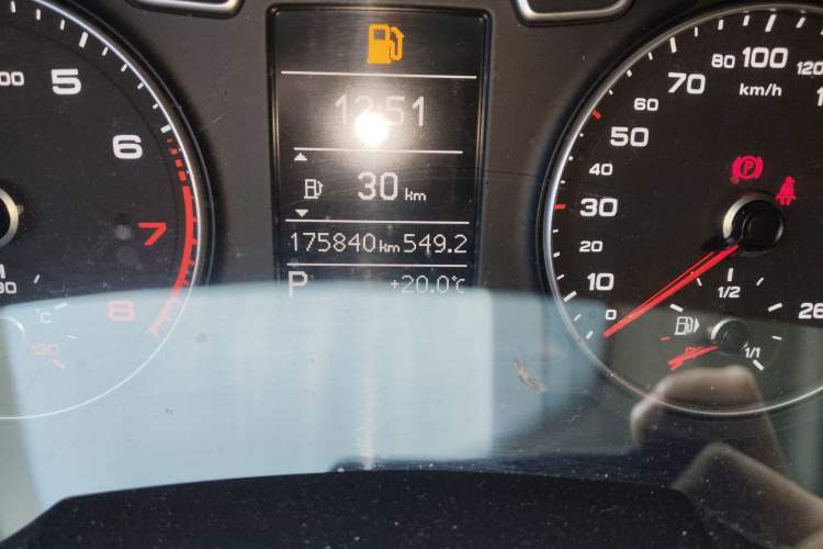 Used Audi Q3 2016 30 TFSI Collector's Edition Comfort Model Odometer Close Up