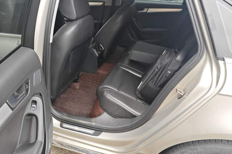 Used Audi A4L 2016 35 TFSI Collector's Edition Automatic Standard Model Left Rear Seat