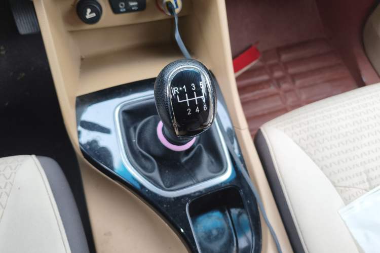 Used Baojun 730 2017 1.5T Manual Fashion Version 7 Seats China V Emission Standard