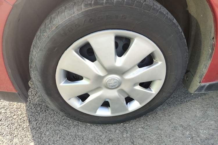 Used Venucia R50 2014 1.6L Automatic Splendid Edition