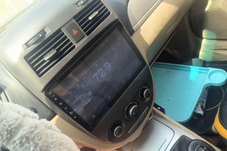 Used Buick Excelle 2011 1.6 LE-MT Audio And AC Panel