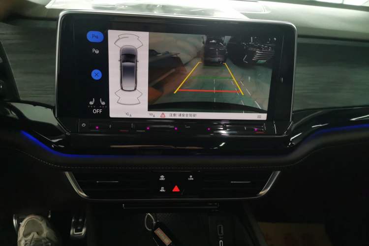 Used Volkswagen Viloran 2022 380TSI Prestige Edition Audio And AC Panel