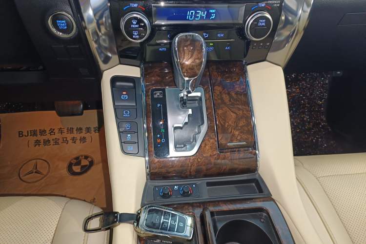 Used Toyota Alphard 2018 Revised Version 3.5L Luxury Edition