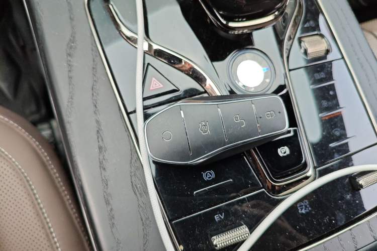 Used BYD Han 2022 DM-i 121KM Luxury Model