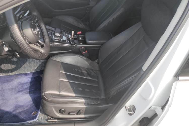 Used Audi A4L 2018 30th Anniversary Edition 40 TFSI Fashion Model