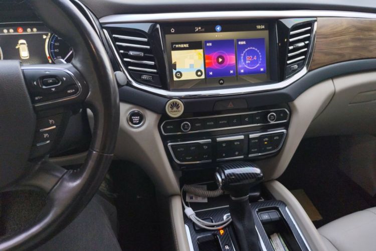 Used GAC Trumpchi GS8 2017 320T Two-Wheel Drive Luxury Smart Connectivity Version (7 Seats)