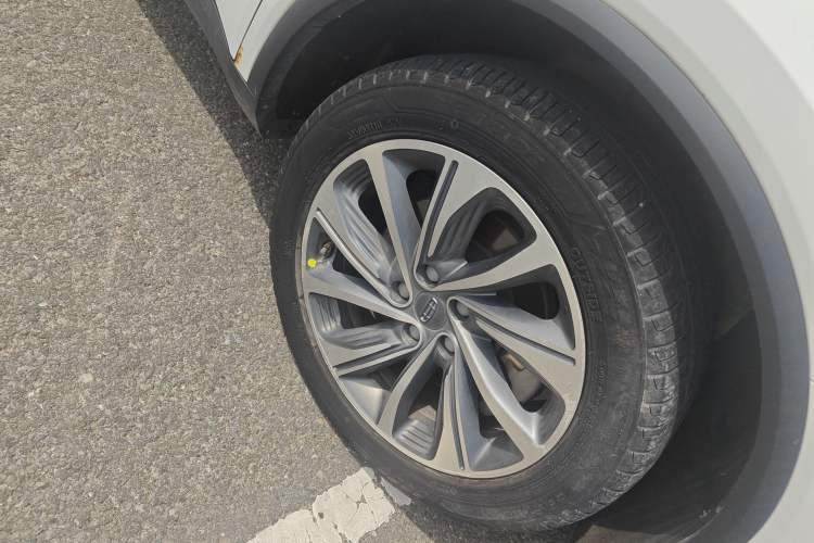 Used Geely Auto Jiajie 2019 1.5TD MHEV DCT Luxury Edition Right Front Wheel Hub