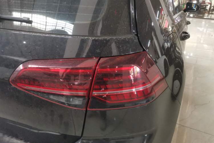 Used Volkswagen Golf 2020 Charming Edition 280TSI DSG R-Line Exterior 3