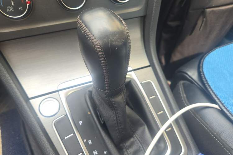 Used Volkswagen Golf 2016 230TSI Automatic Luxury Version
