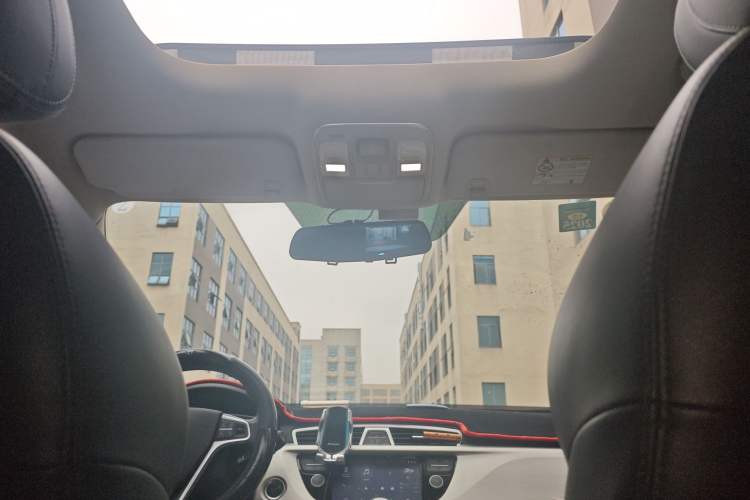 Used Geely Auto Emgrand X7 Sport 2018 1.8TD Automatic Two-Wheel Drive Smart Connect 4G Internet Edition