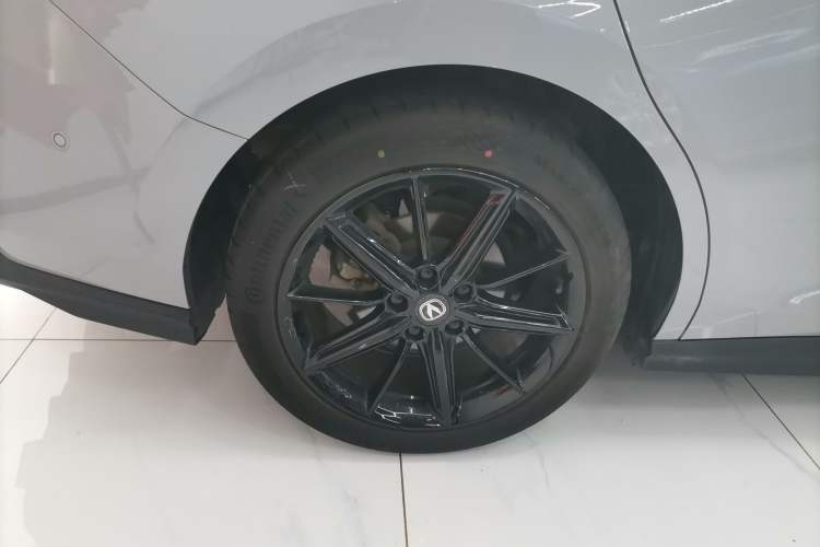 Used Changan UNI-V 2022 1.5T Smart Navigation Version
