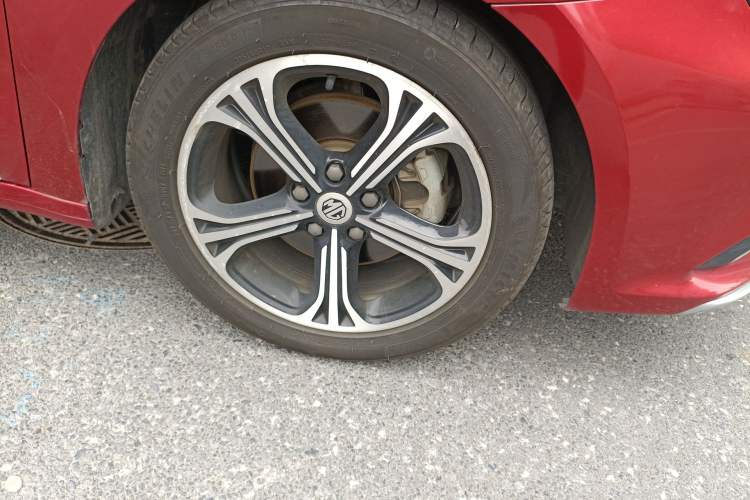 Used MG 6 2017 20T Automatic Luxury Smart Connect Version China V Standard Right Front Wheel Hub