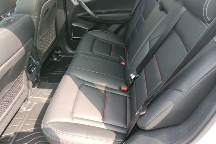 Used Geely Auto Emgrand X7 Sport 2020 1.8TD DCT Two-Wheel Drive Smart Connect 4G-Enabled Version