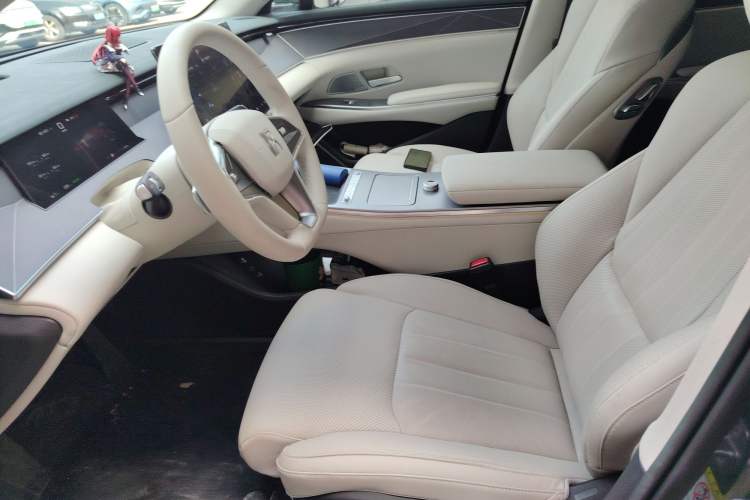 Used BYD Han L 2025 EV 701 km LiDAR Flagship Edition
