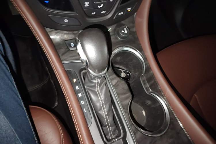Used Buick Envision 2014 28T Four-Wheel Drive Elite Model
