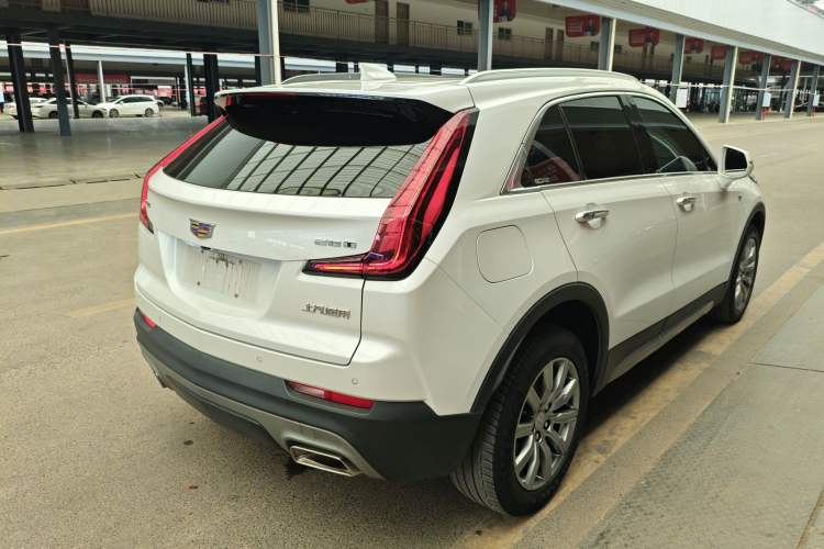 Used Cadillac XT4 2021 28T Two-Wheel Drive Leading Version
