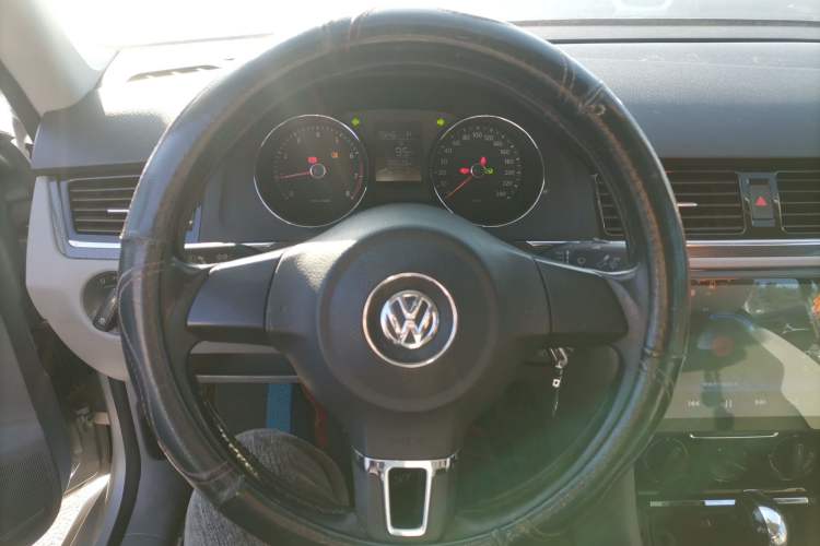 Used Volkswagen Bora 2014 1.6L Automatic Fashion Model
