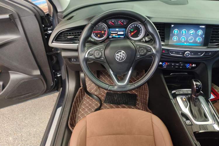 Used Buick Regal 2019 20T Elite Version China VI Standard Steering Wheel