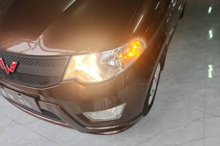 Used Wuling Hongguang 2015 1.5L S Base Model China IV
