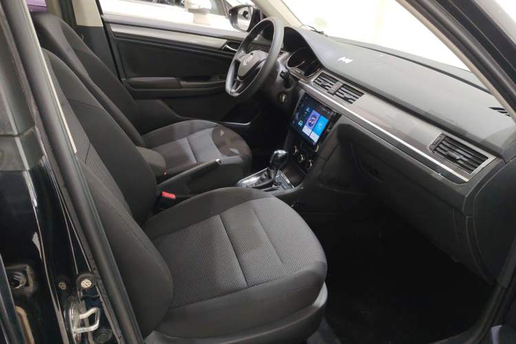 Used Volkswagen Bora 2018 1.5L Automatic Fashion Model