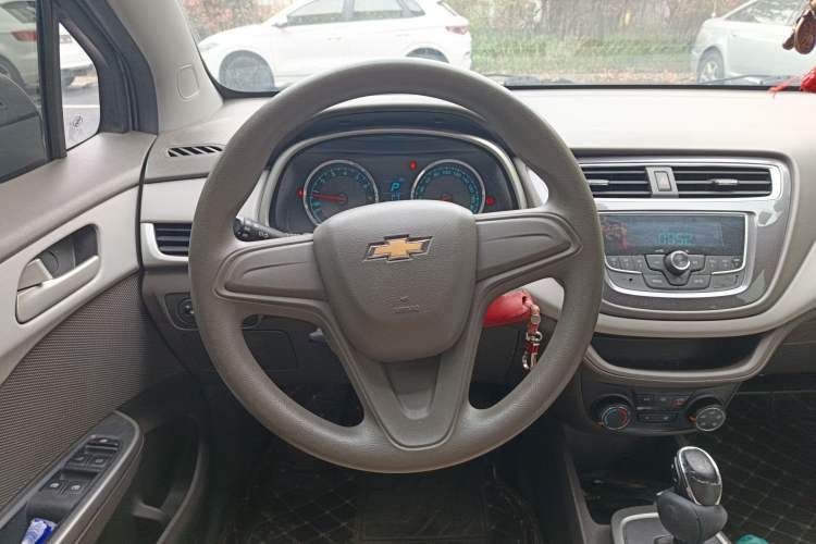Used Chevrolet Lova RV 2016 1.5L Automatic Comfort Edition Steering Wheel