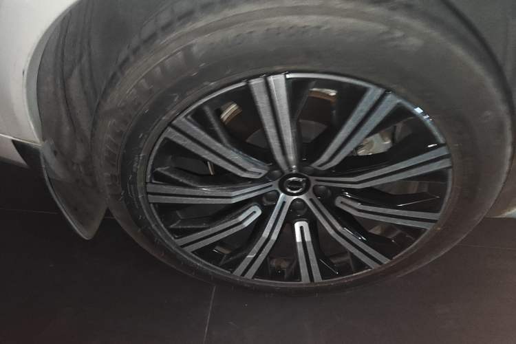 Used Volvo XC90 New Energy 2021 E-Drive Hybrid T8 Luxury Flagship 7-Seater