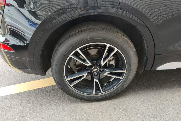 Used Audi Q5L 2024 40 TFSI Fashion Dynamic Model
