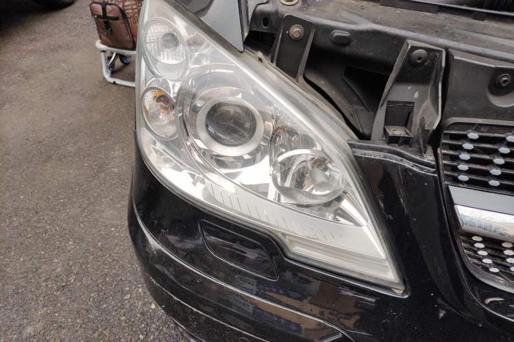 Used Mercedes-Benz Viano 2013 3.0L Navigator Edition