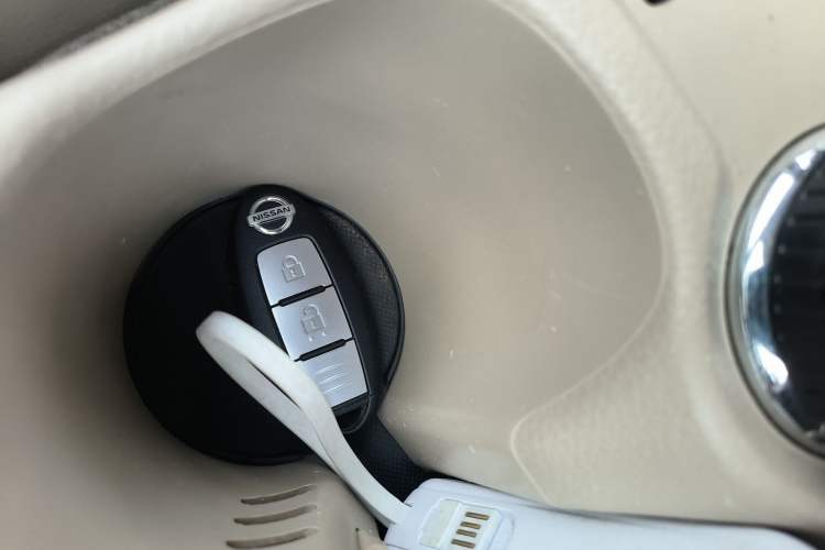 Used Nissan X-Trail 2014 2.5L CVT Leading Edition 4WD