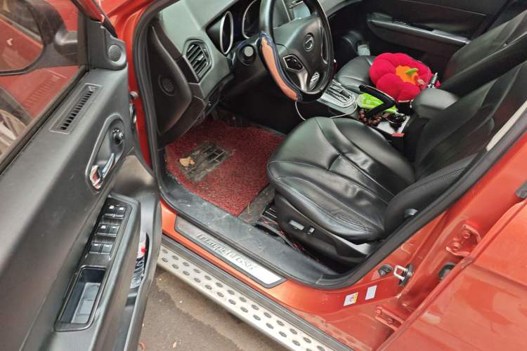 Used GAC Trumpchi GS5 2012 2.0L Automatic Two-Wheel Drive Elite Edition Driver Seat