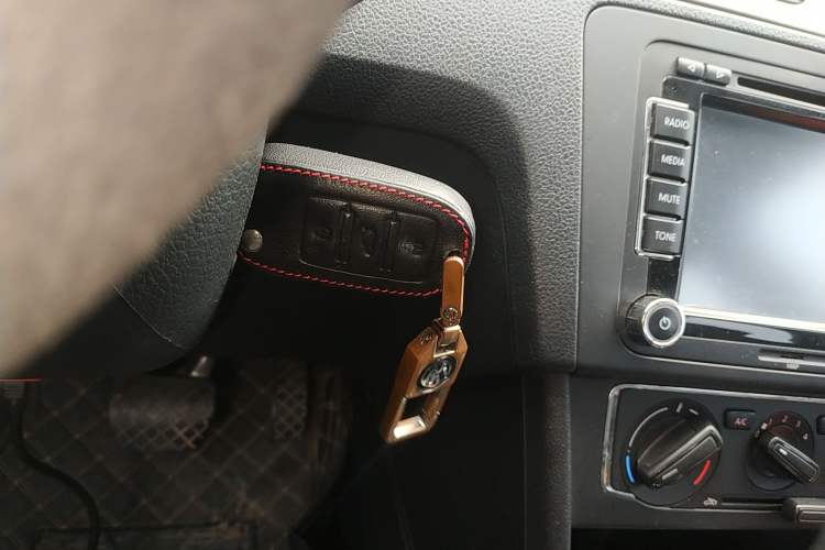 Used Volkswagen Santana 2013 1.6L Automatic Comfort Edition
