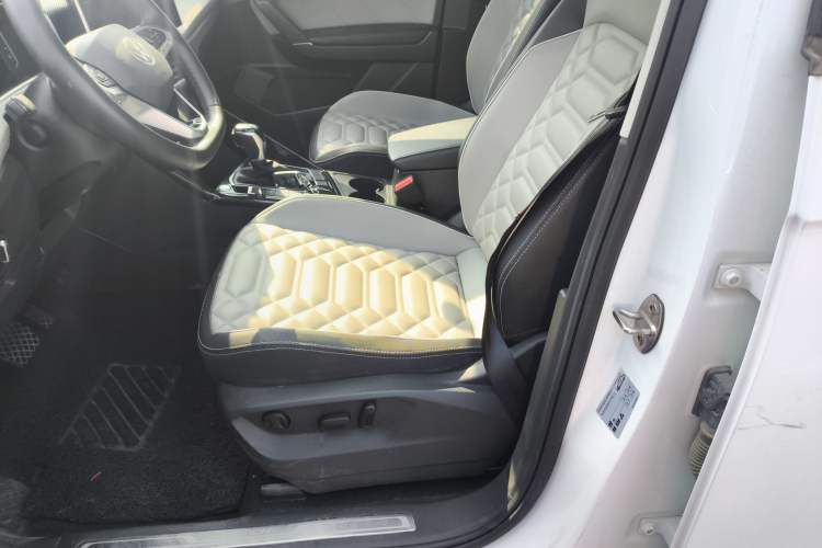 Used Volkswagen Tayron 2023 300TSI Two-Wheel-Drive Luxury Plus Advanced Edition