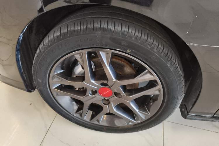 Used Dongfeng Aeolus Yixuan 2022 230T Automatic Adaptive-Beam Knight Edition
