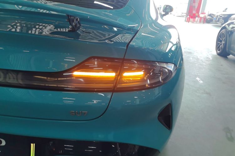 Used Xiaomi Auto SU7 2024 Rear-Drive Long-Range Intelligent Driving Version