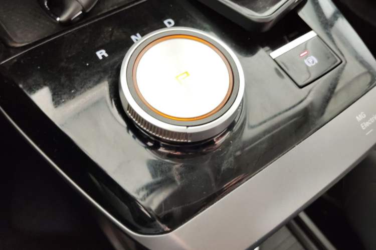 Used MG 4 EV 2022 520 km Flagship Edition Gear Lever