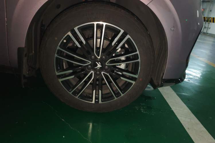 Used ARCFOX T1 2025 Model 425 MAX
