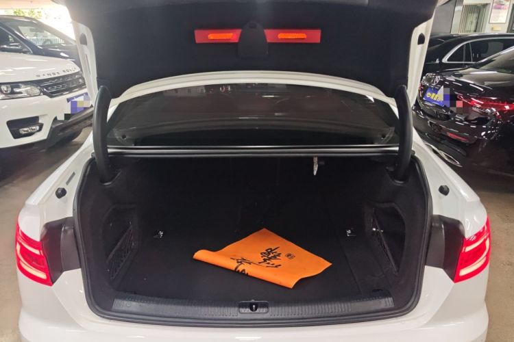 Used Audi A4L 2019 40 TFSI Fashion Version China V