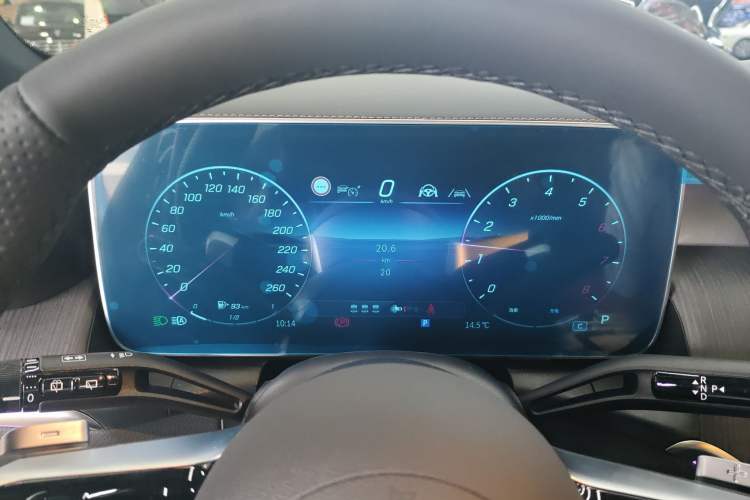 Used Mercedes-Benz GLC 2026 GLC 260 L 4MATIC Luxury Model
