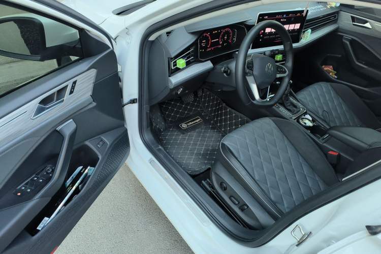 Used Volkswagen Sagitar 2023 300TSI DSG Excellence Edition