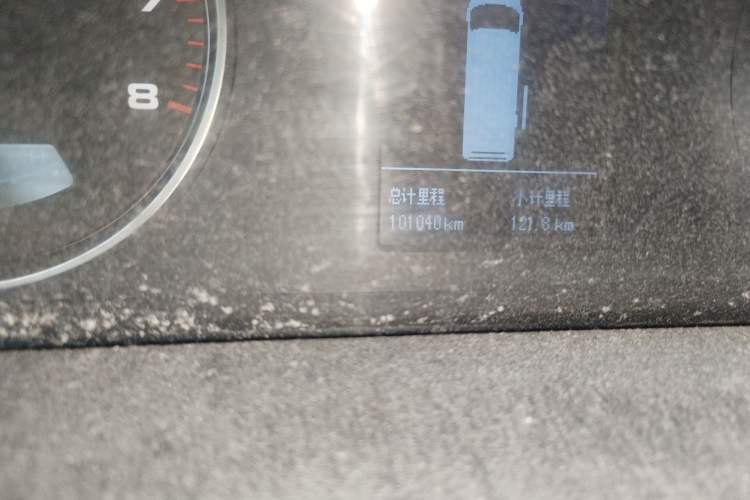 Used JAC Group Sunray 2017 2.0T Short-Wheelbase Mid-Roof Xingkuaiyun Multi-Purpose Commercial Vehicle