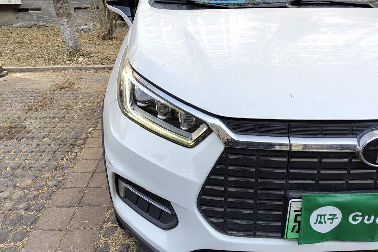 Used BYD Yuan New Energy 2019 EV535 Smart Connect Trendsetting Model