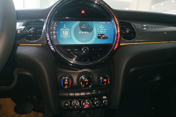 Used MINI MINI 2022 1.5T COOPER Classic Edition