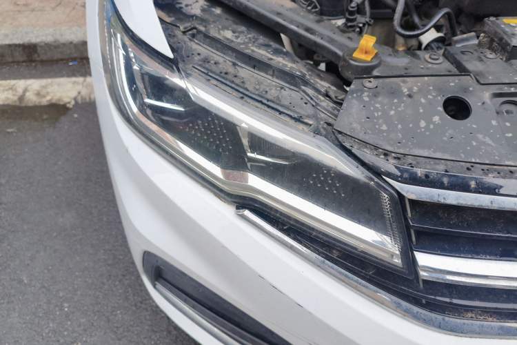 Used Volkswagen Bora 2020 1.5L Automatic Comfort Model Right Front Headlight