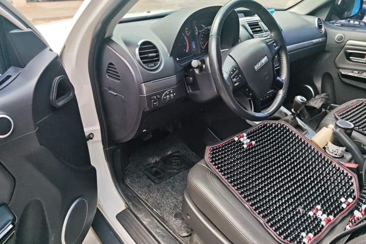 Used Haval H5 Classic 2018 Classic Edition 2.0T Diesel Manual 4x4 Elite Model Driver Seat