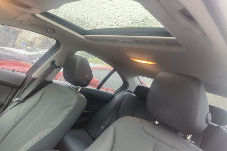 Used BMW 3 Series 2016 320i Fashion Model Headliner