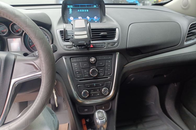 Used Buick Encore 2015 1.4T Automatic Two-Wheel Drive Urban Elite Version
