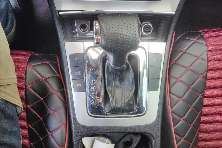 Used Volkswagen FAW-Volkswagen CC 2010 2.0 TSI Premium Edition
